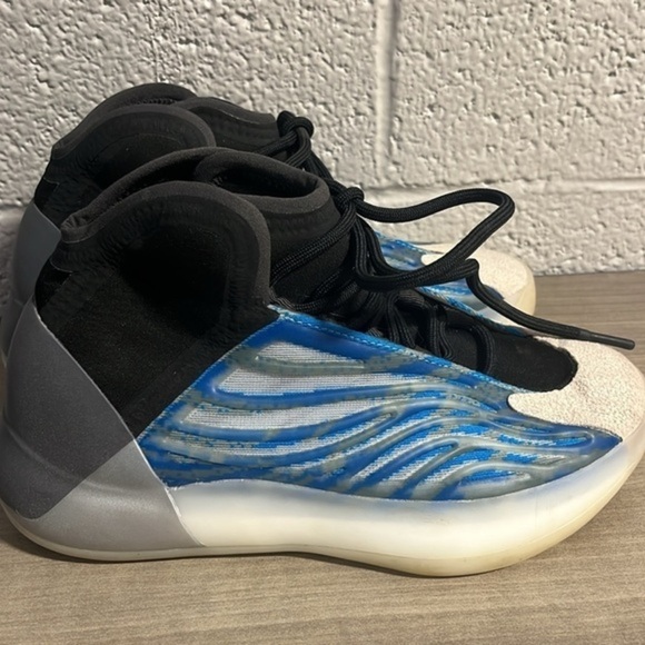 Adidas Yeezy Quantum‎ Frozen Blue youth size 5 - Picture 3 of 7